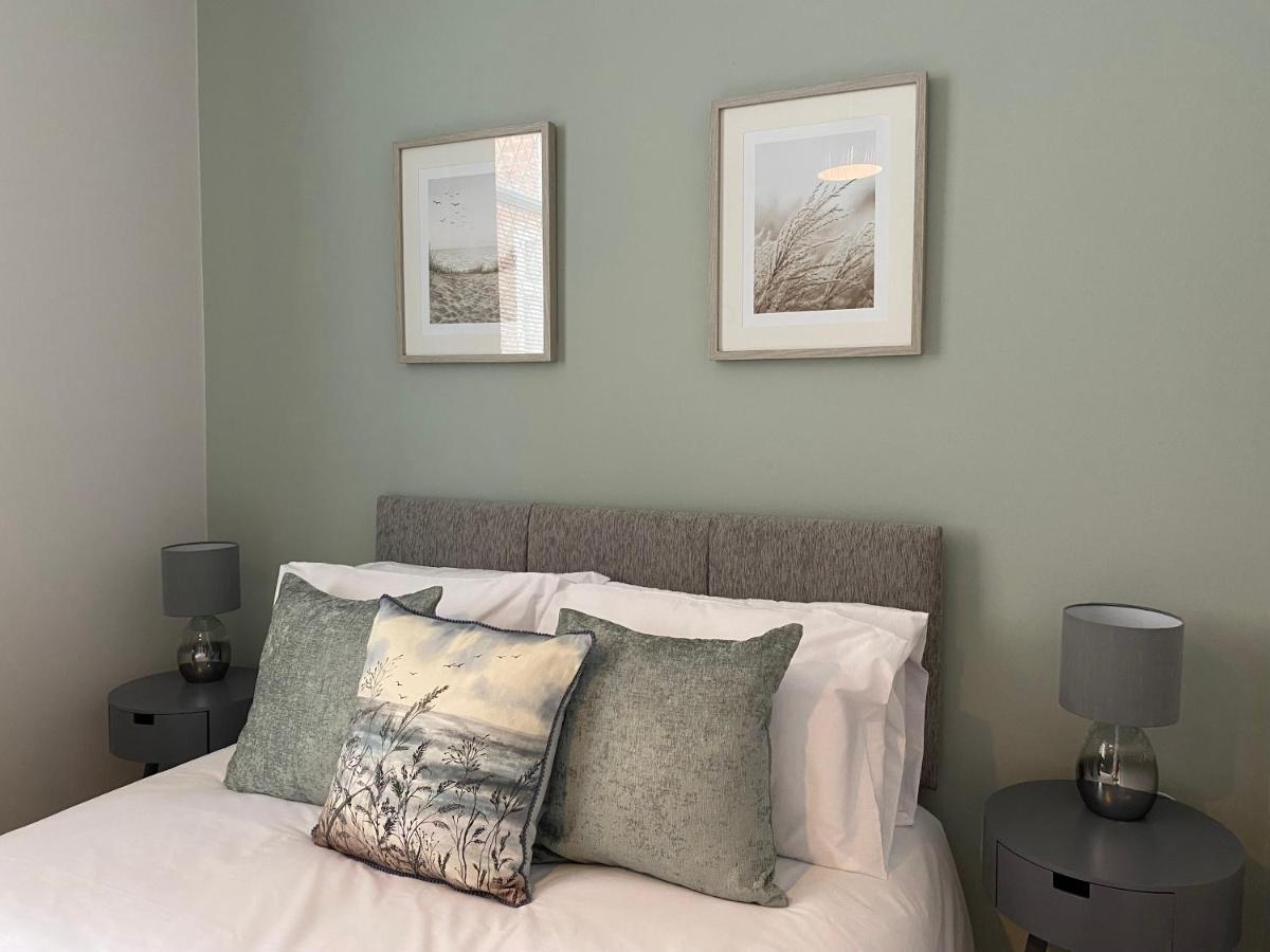 Blackpool Sleepover Apartment 1 Free Parking Sleeps 6 מראה חיצוני תמונה